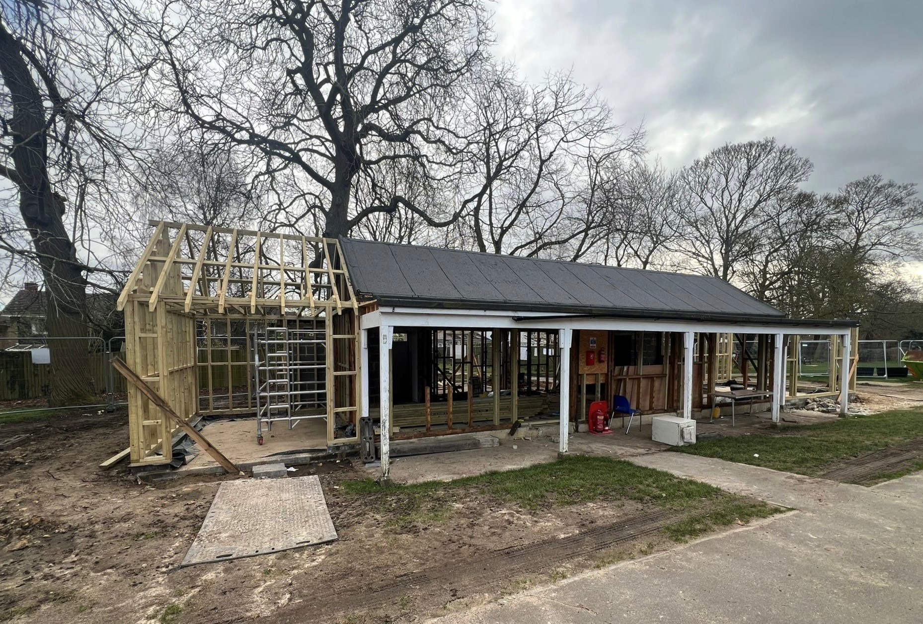Major refurbishment underway at Bury Knowle Pavilion will enhance Oxford’s Community facilities.  